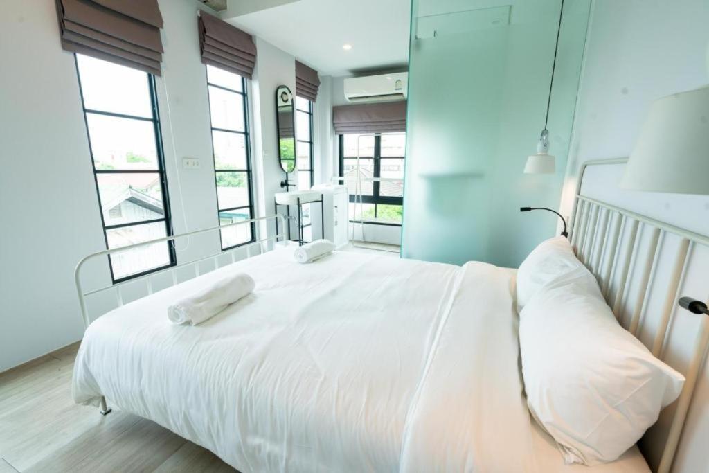 Bedspread Hostel (Adults Only) กรุงเทพมหานคร ภายนอก รูปภาพ