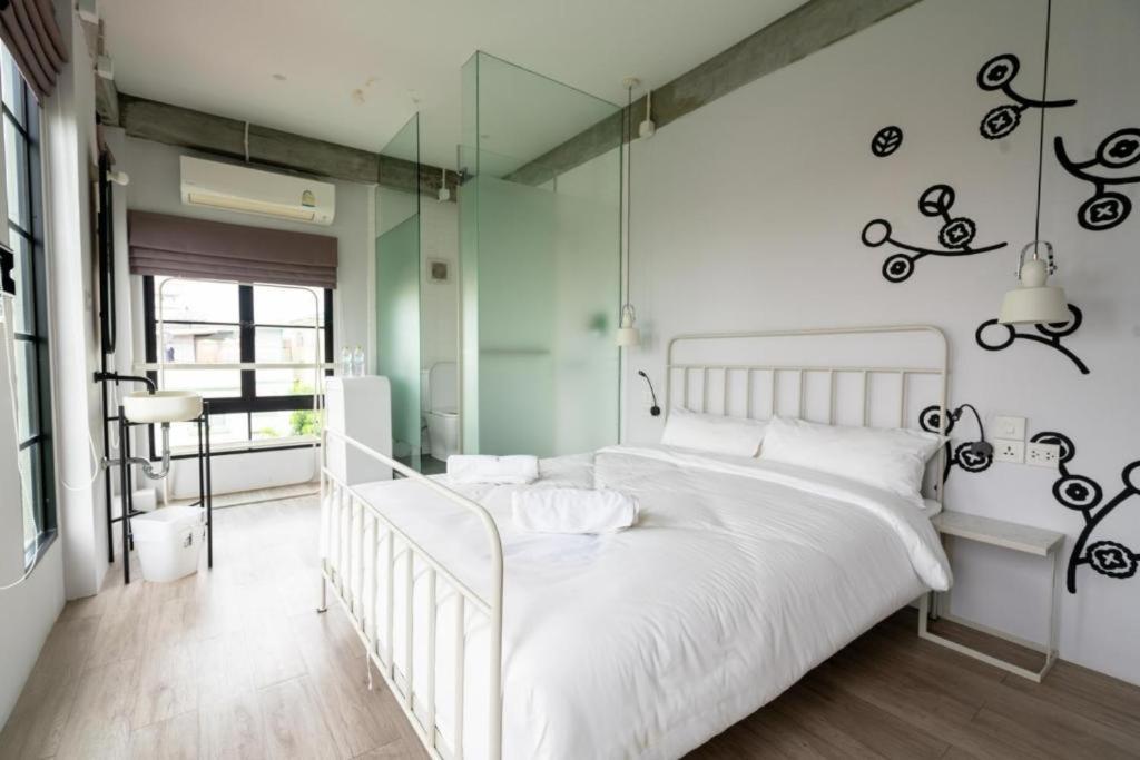 Bedspread Hostel (Adults Only) กรุงเทพมหานคร ภายนอก รูปภาพ