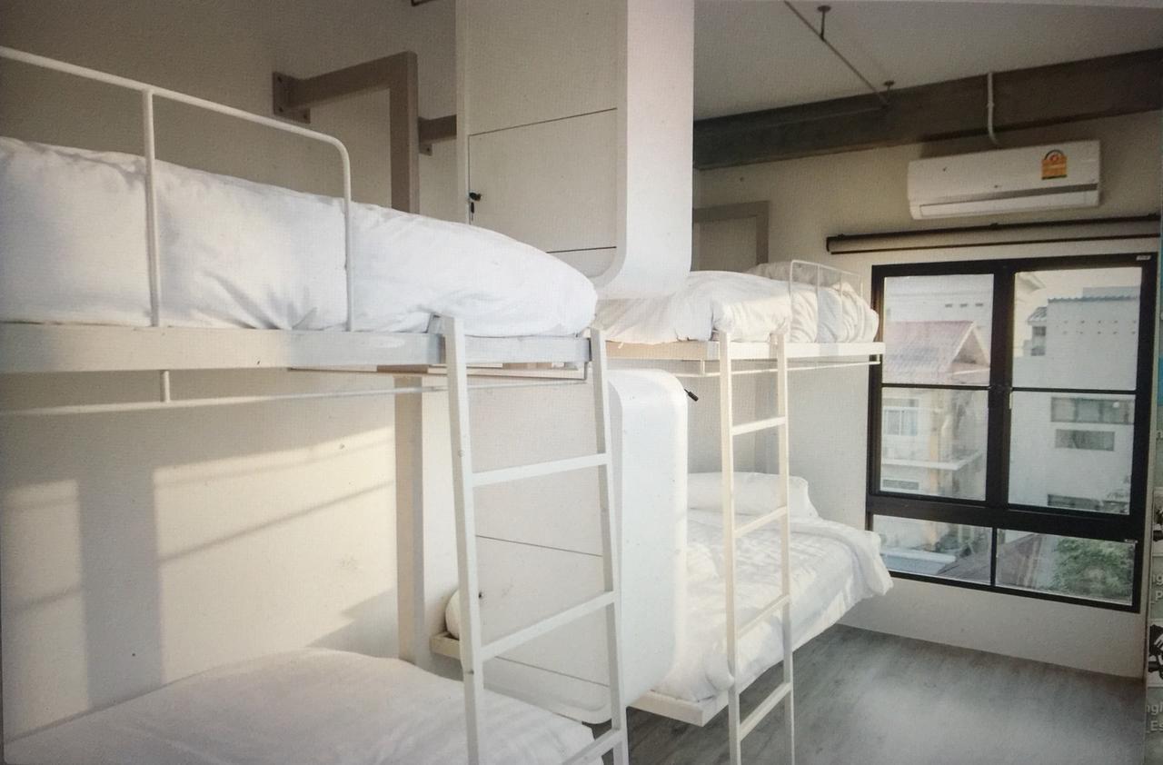 Bedspread Hostel (Adults Only) กรุงเทพมหานคร ภายนอก รูปภาพ