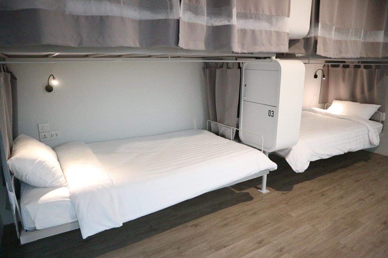 Bedspread Hostel (Adults Only) กรุงเทพมหานคร ภายนอก รูปภาพ